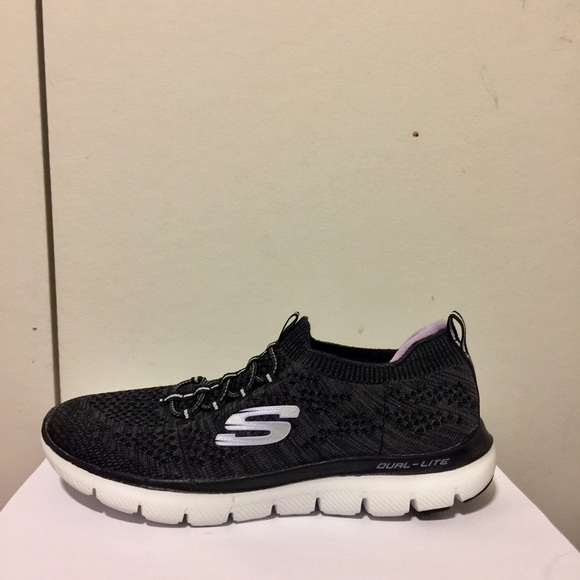 Skechers Shoes - SKETCHERS SNEAKERS *NEVER WORN*